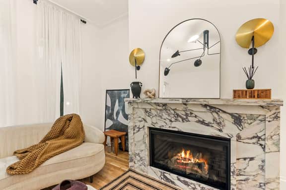 The Asi Haus - Image 4
