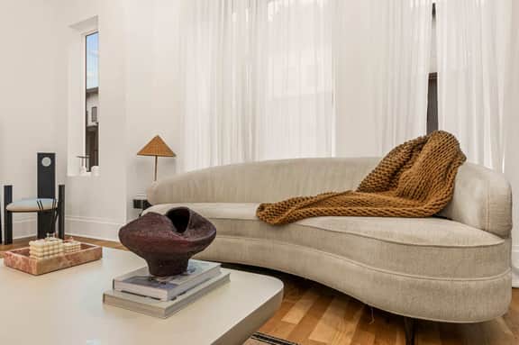 The Asi Haus - Image 5